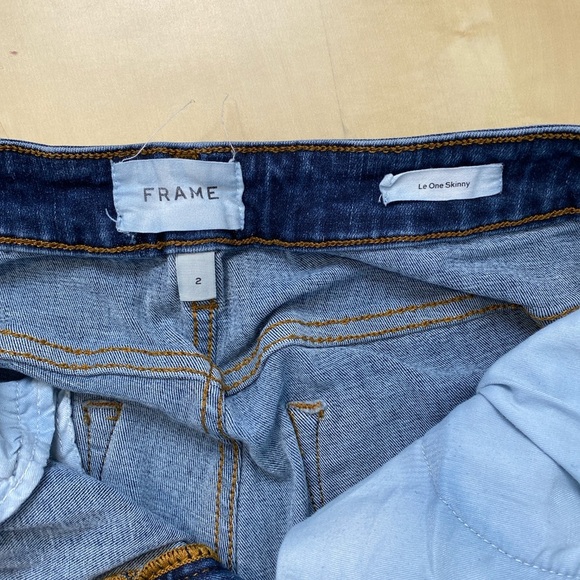 Frame High Rise Le One Skinny in Kodak Wash Sz 29 Classic Closet Staple Capsule - Picture 2 of 11